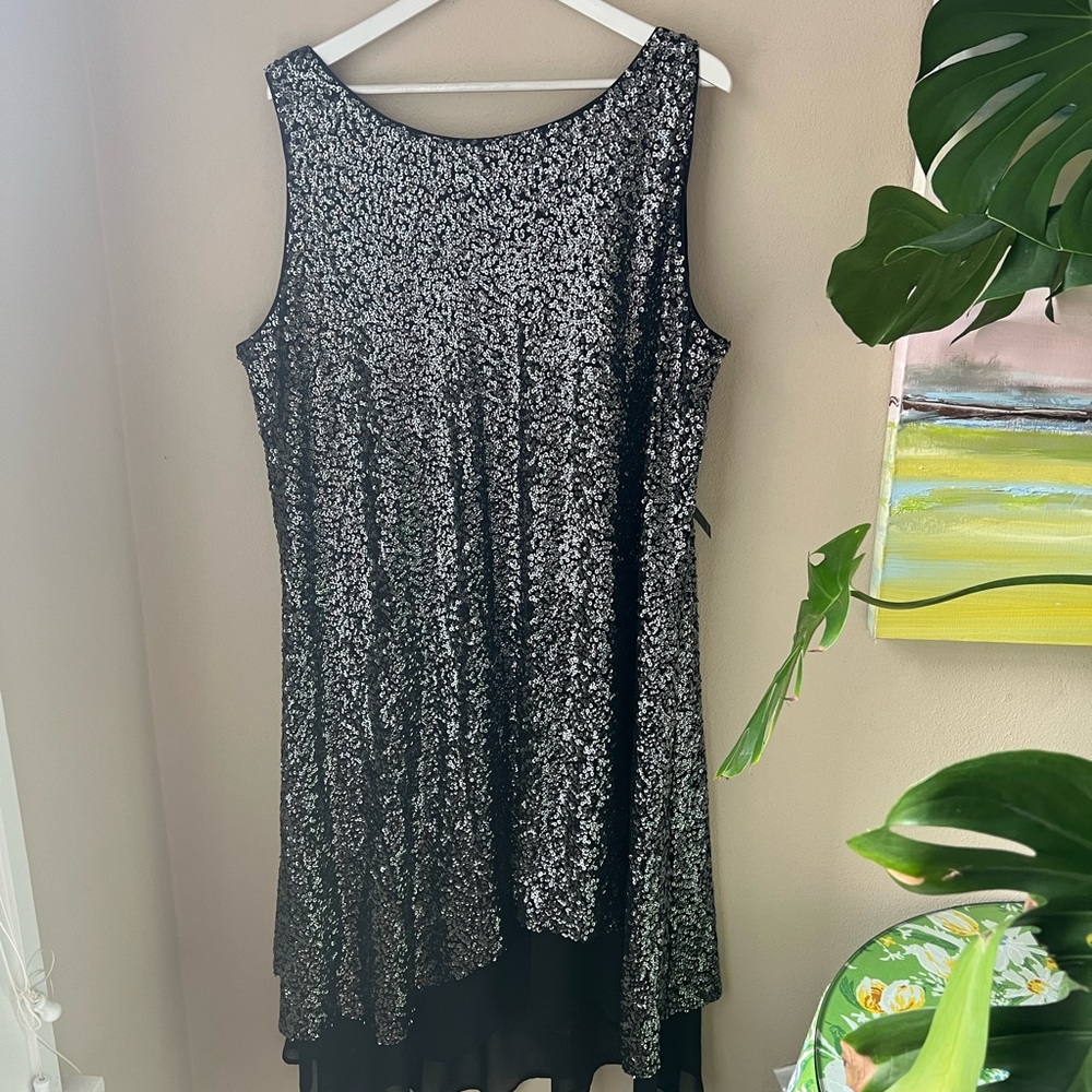 Elegant Black and Silver Sequin Dress